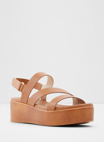 صنادل بيرويل كعب عريض Brown