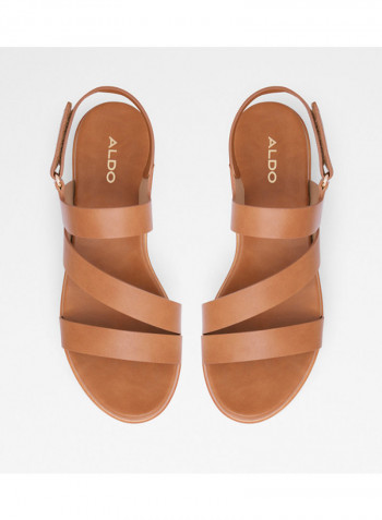 صنادل بيرويل كعب عريض Brown