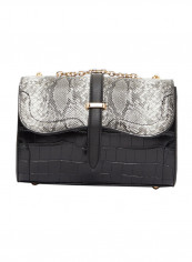 Elbrus Flap Over Crossbody Bag Black Snake reviews Elbrus Flap Over Crossbody Bag Black Snake