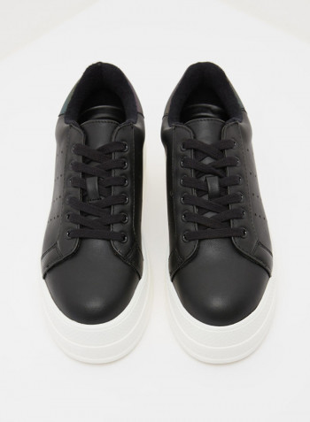 Cherrss Lace Up Sneakers Black/White