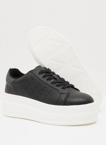 Cherrss Lace Up Sneakers Black/White