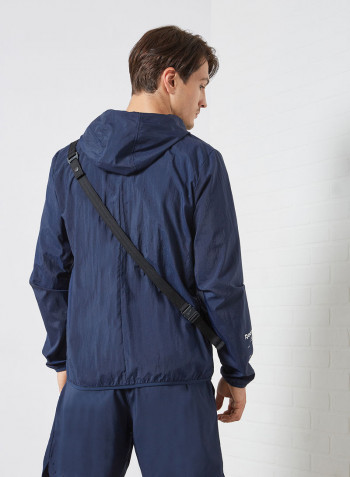 Training Road Trip Woven Packable Jacket Navy