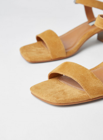 Romy Bass Mid-Heel Sandals Brown