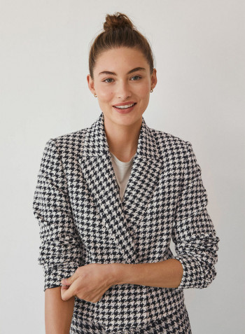 Cropped Design Peaked Lapel Houndstooth Wool Blend Blazer Black