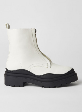 Wenzol Boots Off White