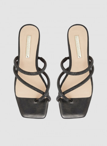 Acilithiel Embellished Sandals Black
