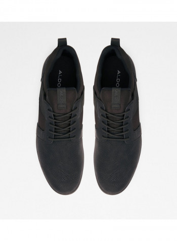 Moonah Lace-Up Low Top Sneakers Black