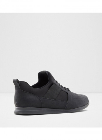 Moonah Lace-Up Low Top Sneakers Black
