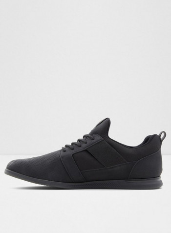 Moonah Lace-Up Low Top Sneakers Black