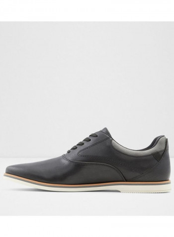 Sturus Lace-Up Shoes Black