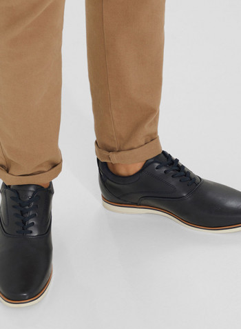 Sturus Lace-Up Shoes Black