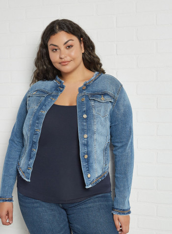 Plus Size Fringed Denim Jacket جينز متوسط اللون