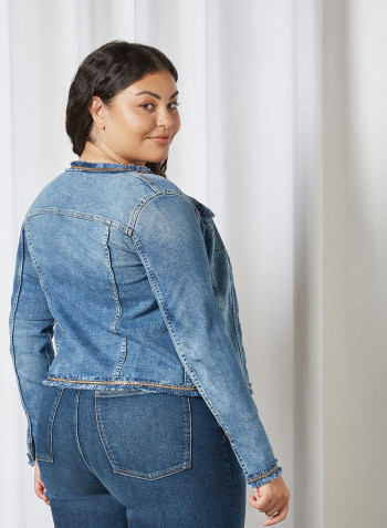 Plus Size Fringed Denim Jacket جينز متوسط اللون