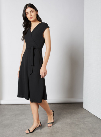 V-Neck Midi Dress Black