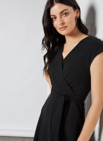 V-Neck Midi Dress Black