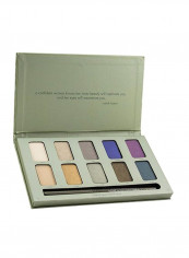 In The Garden Eyeshadow Palette Chinois/Breeze/Bark
