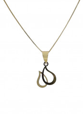 Chain Necklace With Teardrop Pendant