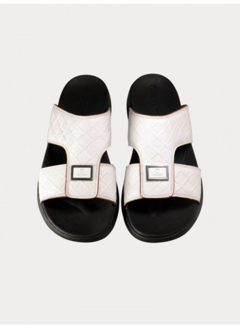 Casual Comfortable Arabic Sandals White