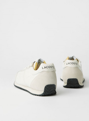 Court Pace Sneakers Off White