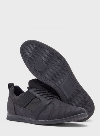 Lace-Up Low Top Sneakers Black
