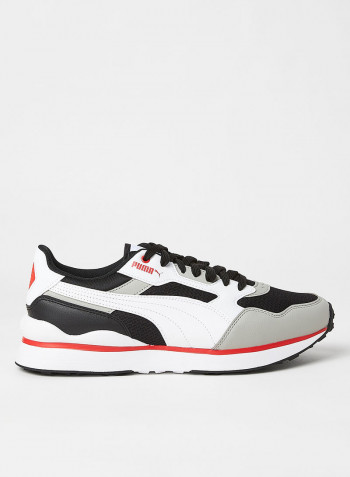 R78 FUTR Sneakers White/Black
