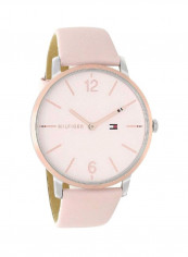 Women's Leather Analog Wrist Watch 1781973