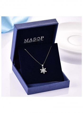 925 Sparkling Sterling Silver Cubic Zirconia Studded Snowflake Pendant Necklace