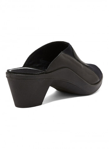 Slip-On Casual Sandals Black