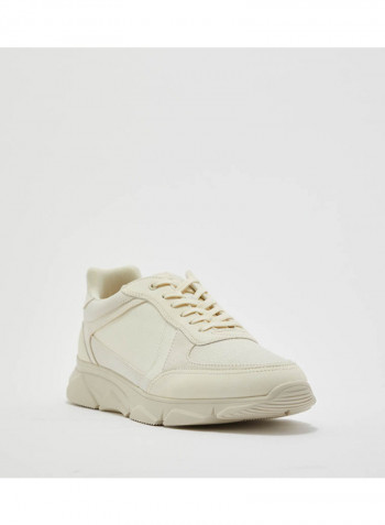 Bradd Sports Shoes Off White