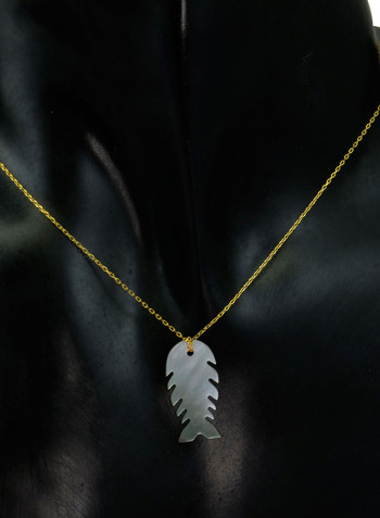 18 Karat Gold Fishbone Shape Mother Of Pearl Pendant Necklace