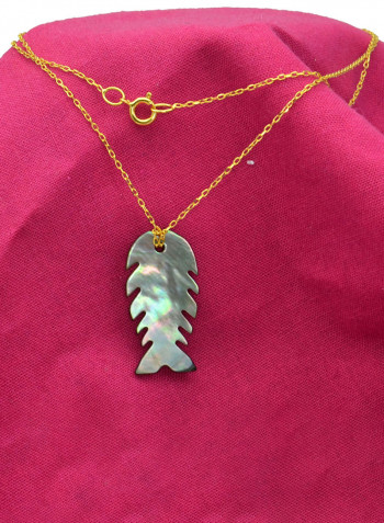 18 Karat Gold Fishbone Shape Mother Of Pearl Pendant Necklace