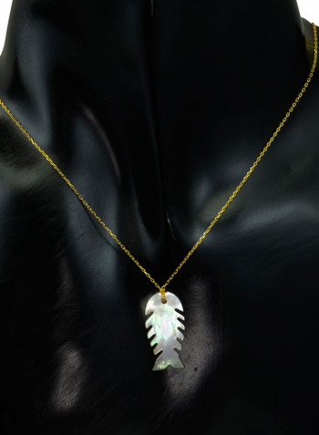 18 Karat Gold Fishbone Shape Mother Of Pearl Pendant Necklace