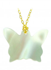 18 Karat Gold Butterfly Shape Mother Of Pearl Pendant Necklace