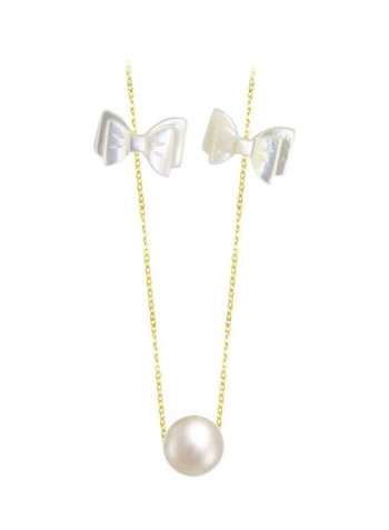 18 Karat Pearl And Bows Cut Mother Of Pearl Necklace