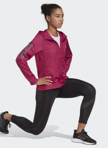 Own The Run Hooded Jacket Power Berry