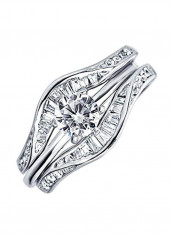 925 Sterling Silver Cubic Zirconia Studded Engagement Ring