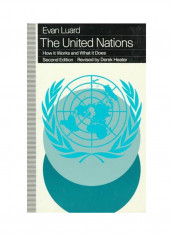 United Nations: How It Works And What It Does Paperback 2