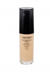 Synchro Skin Glow Luminizing Fluid Foundation SPF 20 Beige