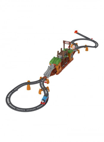 GHK84 Walking Bridge Train Playset