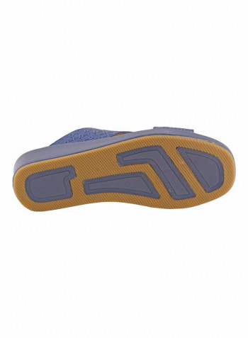 Comfortable Buckle Style Arabic Sandals Blue