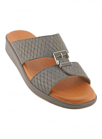 Comfortable Buckle Style Arabic Sandals Green