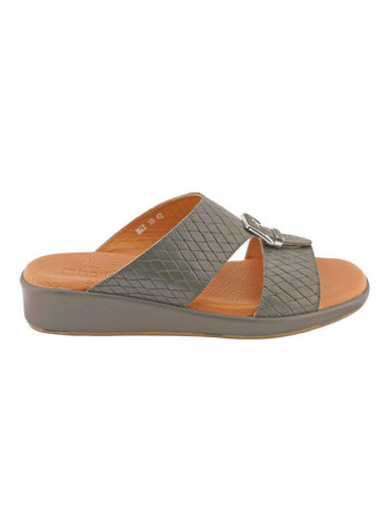 Comfortable Buckle Style Arabic Sandals Green