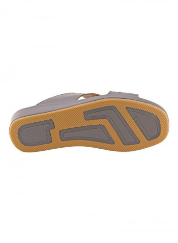 Comfortable Slip-On Arabic Sandals Grey