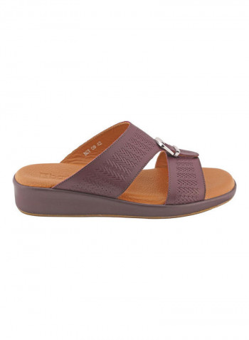 Comfortable Slip-On Arabic Sandals Maroon