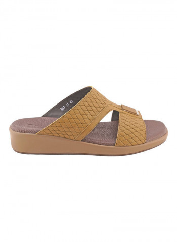 Comfortable Buckle Style Arabic Sandals Brown