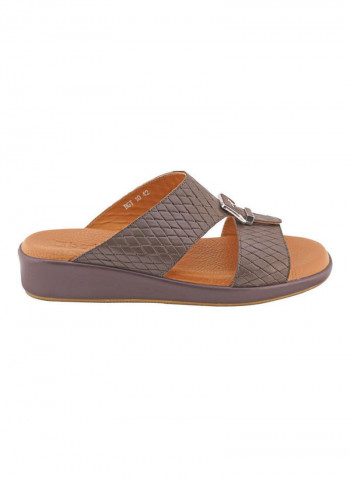 Comfortable Buckle Style Arabic Sandals Brown