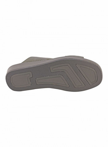 Comfortable Buckle Style Arabic Sandals Green