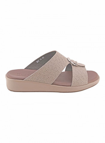 Comfortable Buckle Style Arabic Sandals Beige
