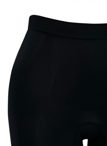 Mid Thigh shorts Black