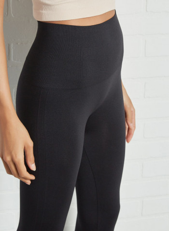 Look At Me Now Cropped Seamless Leggings Very Black